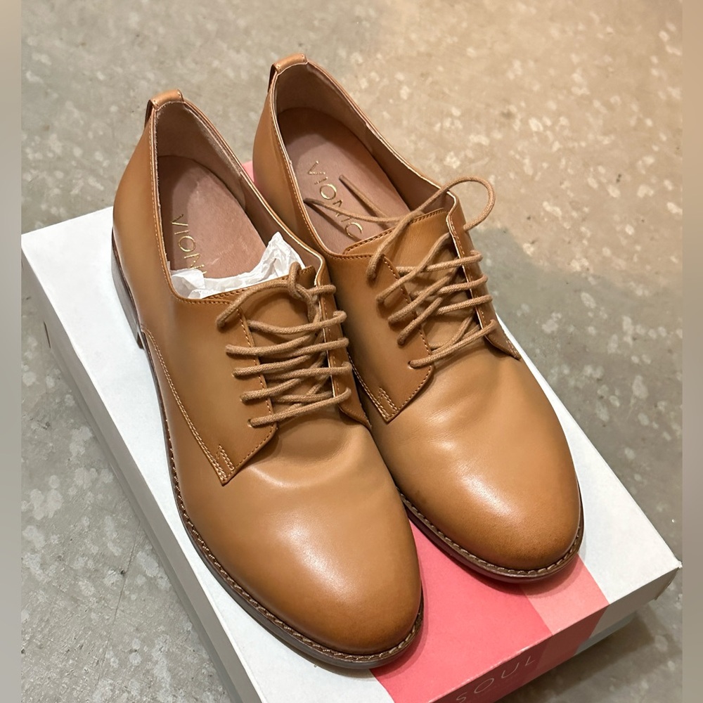 NEW Vionic Brown Loafers